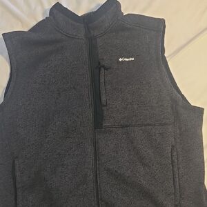 Columbia Men's Charcoal Gray Vest